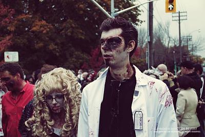 Нажмите на изображение для увеличения
Название: toronto_zombie_walk_21.jpg
Просмотров: 140
Размер:	59.2 Кб
ID:	12536
