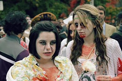 Нажмите на изображение для увеличения
Название: toronto_zombie_walk_32.jpg
Просмотров: 158
Размер:	65.4 Кб
ID:	12547