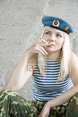 Название: 7314572-the-woman-in-the-military-form-sits-and-smokes (1).jpg
Просмотров: 1480

Размер: 29.8 Кб