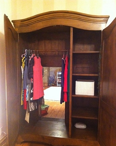 Нажмите на изображение для увеличения
Название: epic-win-photos-wardrobe-to-narnia-win.jpg
Просмотров: 156
Размер:	161.8 Кб
ID:	50486