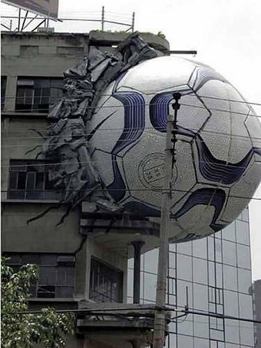 Нажмите на изображение для увеличения
Название: masterpieces-of-outdoor-advertising18-1297156657.jpg
Просмотров: 129
Размер:	56.0 Кб
ID:	53364