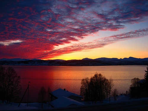 Нажмите на изображение для увеличения
Название: red_sunset_by_roshila-d4rcnbq.jpg
Просмотров: 197
Размер:	90.8 Кб
ID:	53505