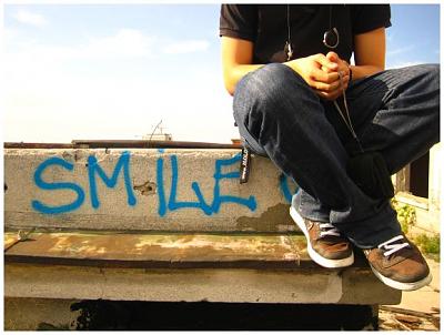 Нажмите на изображение для увеличения
Название: Smile_by_diehappy_x.jpg
Просмотров: 176
Размер:	55.6 Кб
ID:	6026