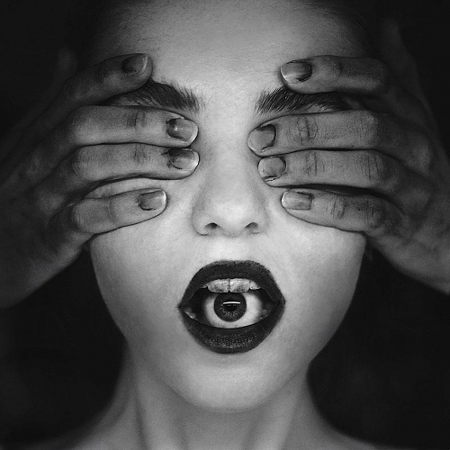 Нажмите на изображение для увеличения
Название: surreal-self-portraits-rachel-baran-18.jpg
Просмотров: 141
Размер:	75.6 Кб
ID:	84422