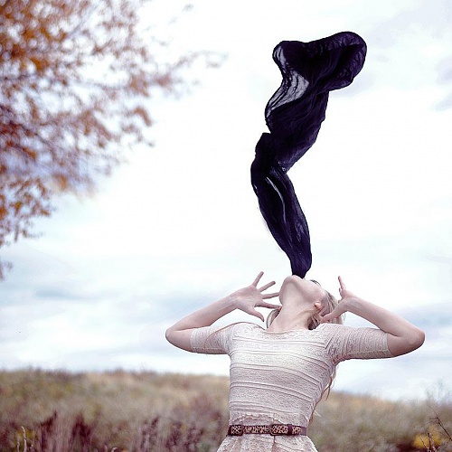 Нажмите на изображение для увеличения
Название: surreal-self-portraits-rachel-baran-19.jpg
Просмотров: 153
Размер:	80.5 Кб
ID:	84423